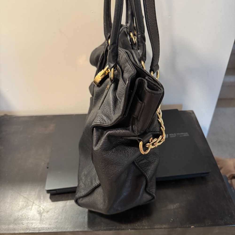 Michael Kors‎ Black Leather Satchel Shoulder Bag Gold Hardware Lock Charm - Picture 5 of 11
